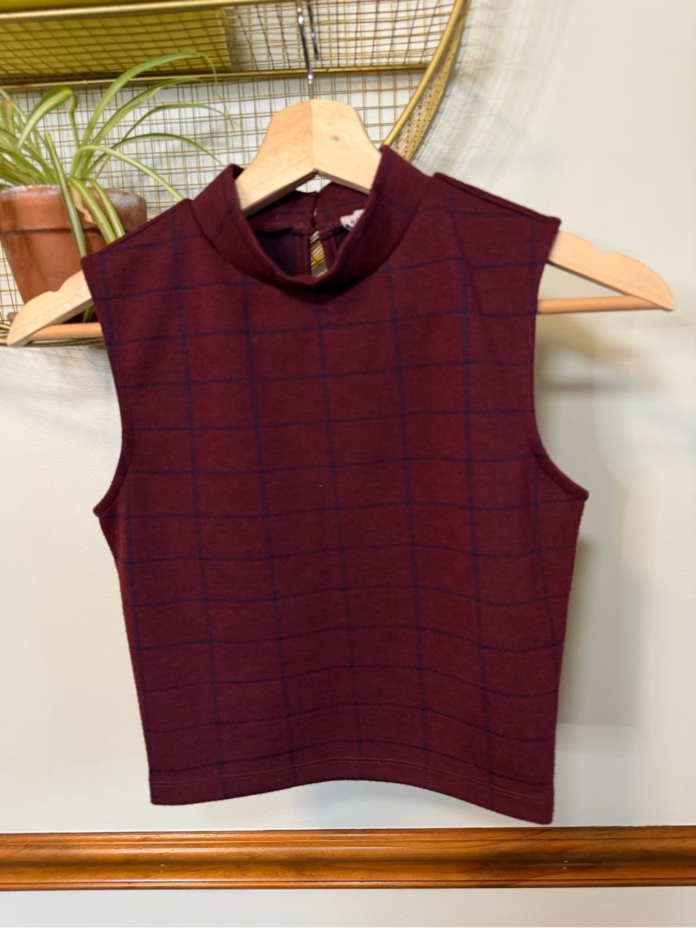 Hollister Burgundy Sleeveless Mock Neck Crop Top with Navy Windowpane